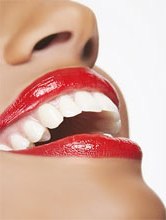Догляд за губами взимку: обвітрені і лущення губ. Поради по макіяжу губ