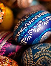 Великдень - Світле Христове Воскресіння. Готуємося до Великодня: фарбуємо яйця і печемо паски