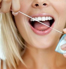 Зубочистки і зубна нитка